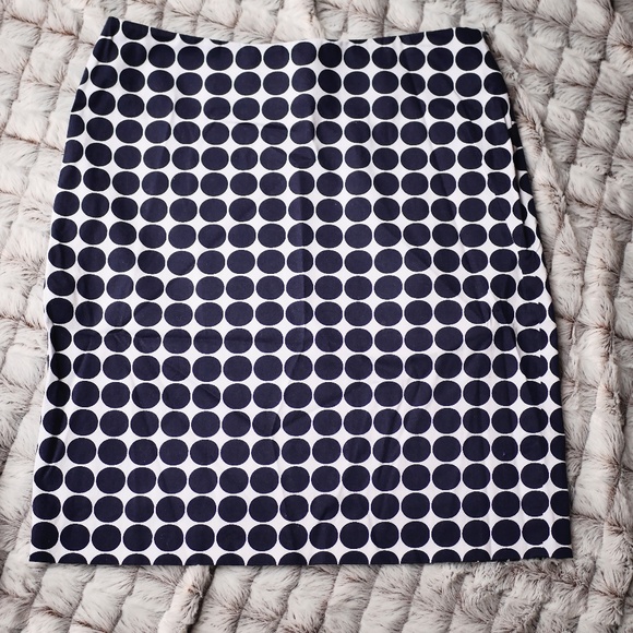 Anne Klein Dresses & Skirts - Anne Klein stretchy pencil skirt